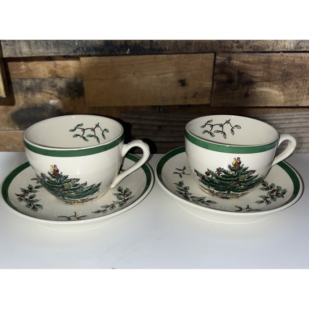 Set of Two 2 Spode Christmas Tree Teacup and Saucer S3324‎ - Made in England